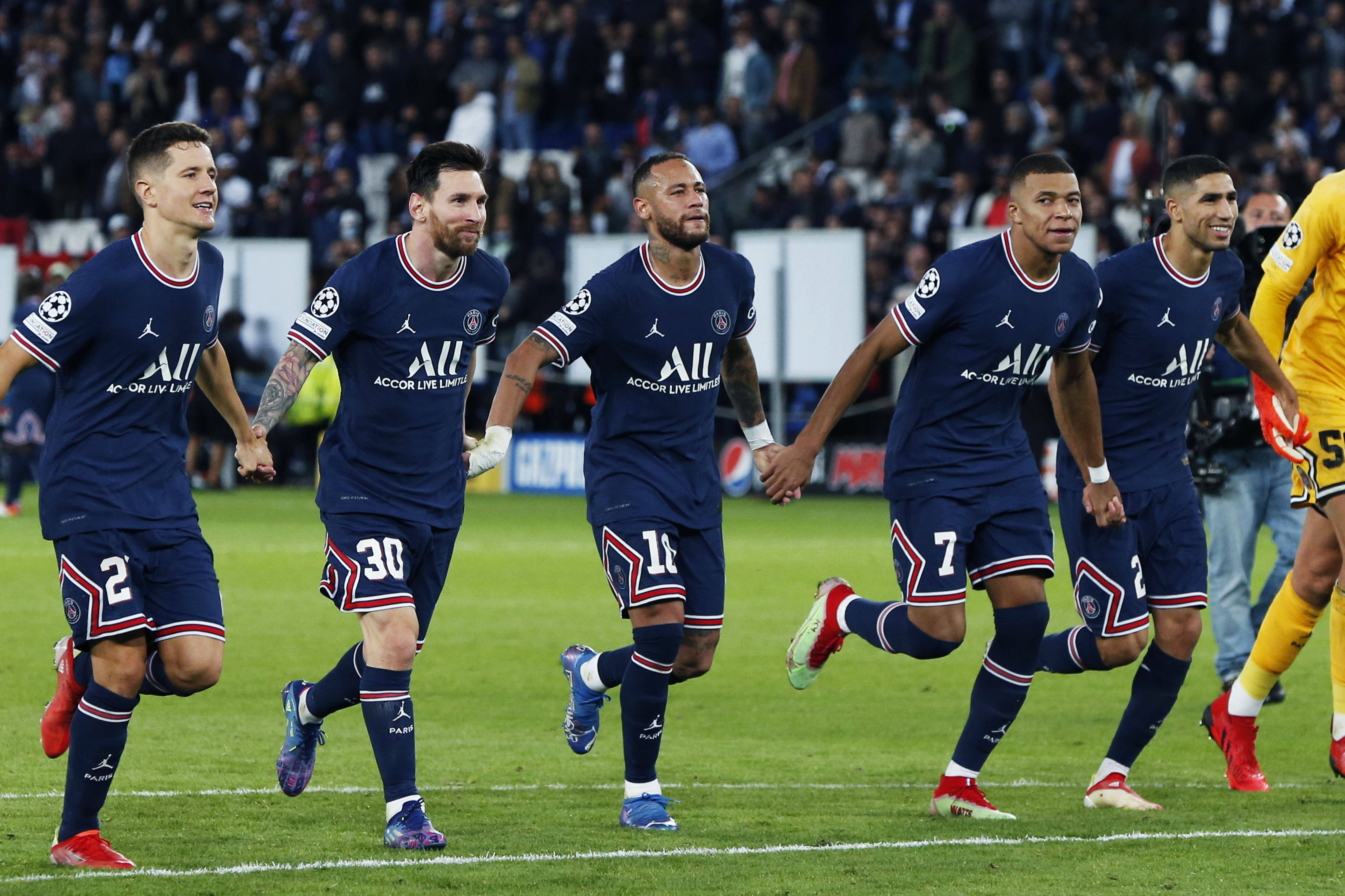 米兰体育-清晨波士顿凯尔特人防线松动——欧超杯节点到来，媒体盛赞，身体对抗强度拉满的简单介绍