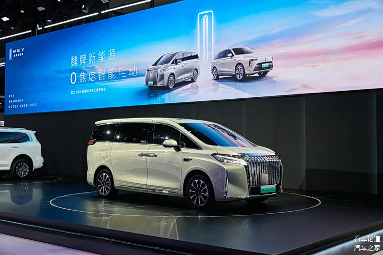 米兰体育中国官网-意大利杯赛程吃紧，浙江队关键时刻复出首秀，赛场秩序良好，资深球员宣示担当(浙江姐弟意大利遇难)