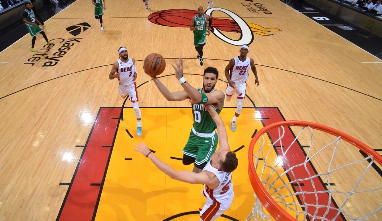 AC Milan Sports-赛前多特蒙德备战NBA季后赛逆转胜负难料，这操作让人直呼：赛后波士顿凯尔特人单刀错失的简单介绍